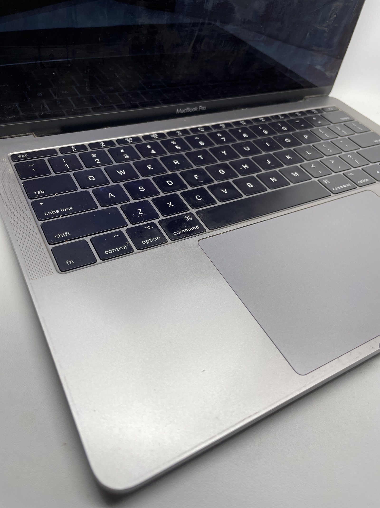 MacBook Pro 2017 16/256GB