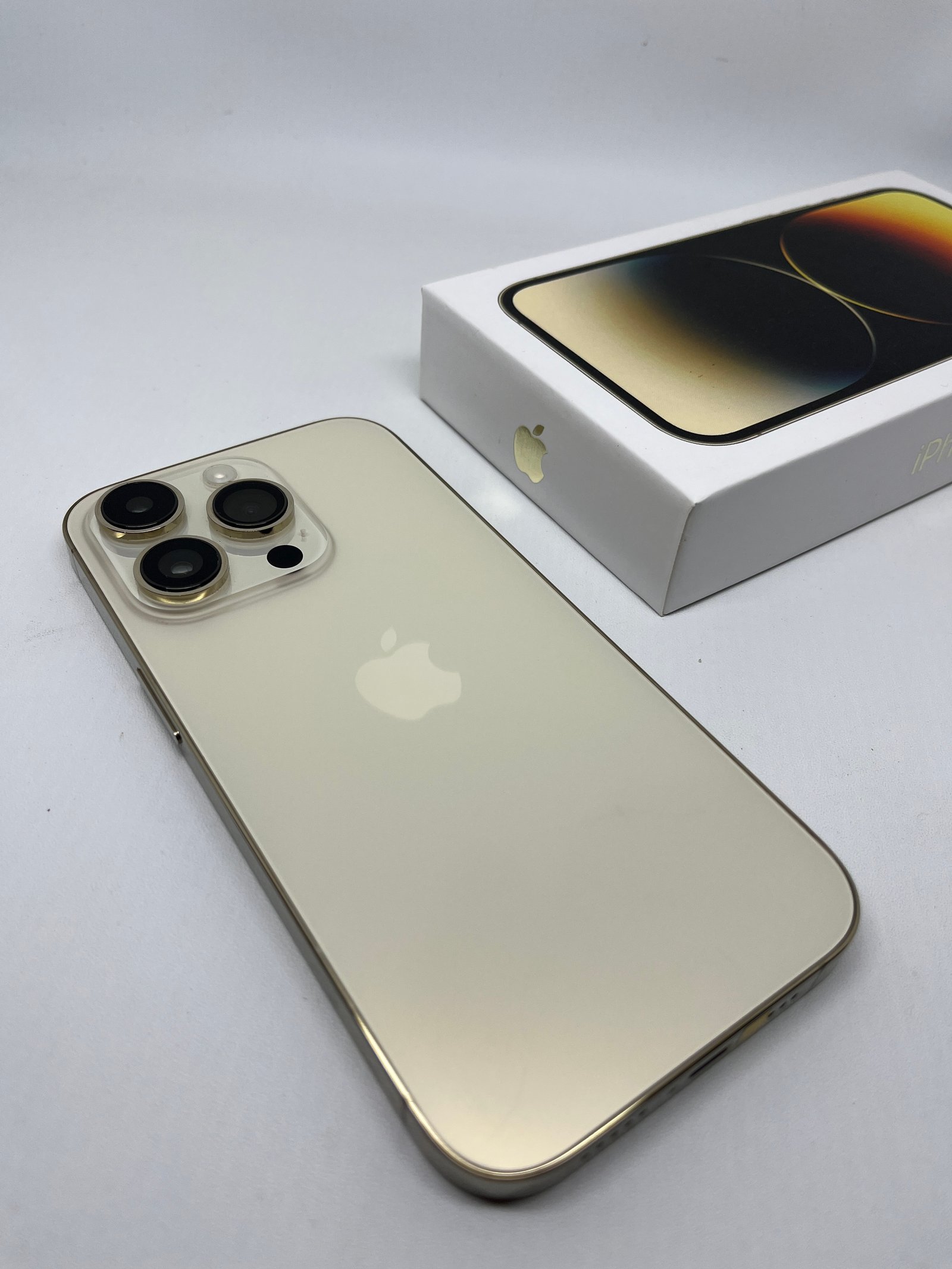 iPhone 14 Pro Beacukai