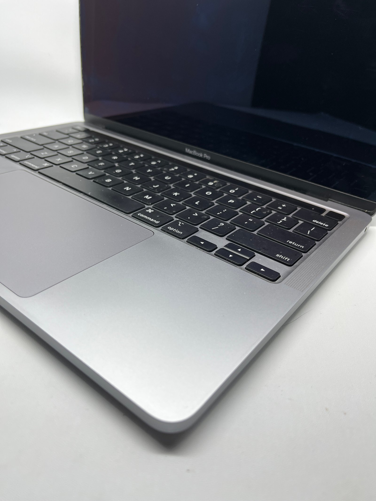 MacBook Pro M1 16/512